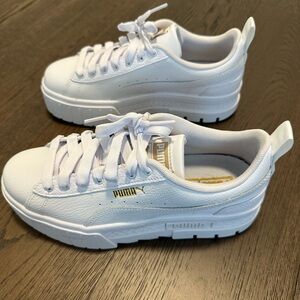 Platform Puma Sneakers
